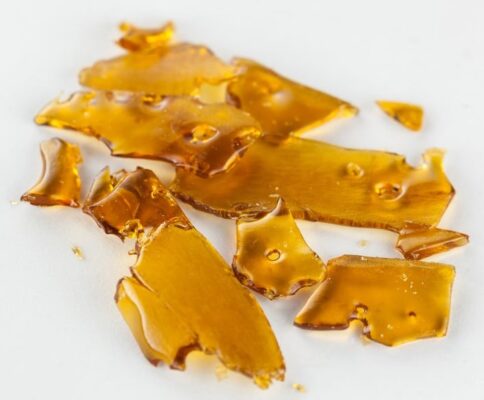 shatter and wax 5 484x400 - Shatter and Wax: The Main Differences